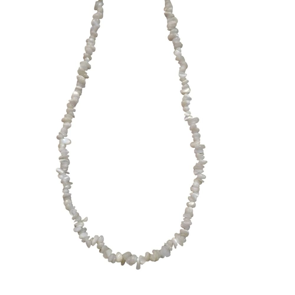 Vintage Natural White Mother of Pearl Shell Chip Bead Necklace Strand